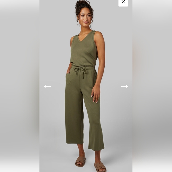 NWT 32 Degrees Four Leaf Cliver WOMEN'S STUDIO TECH JUMPSUIT - Picture 1 of 5